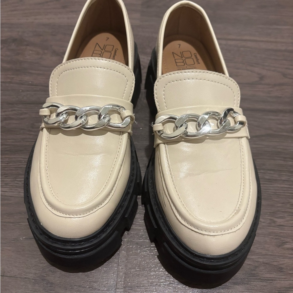 No Boundaries Cream Silver Chain Loafers
